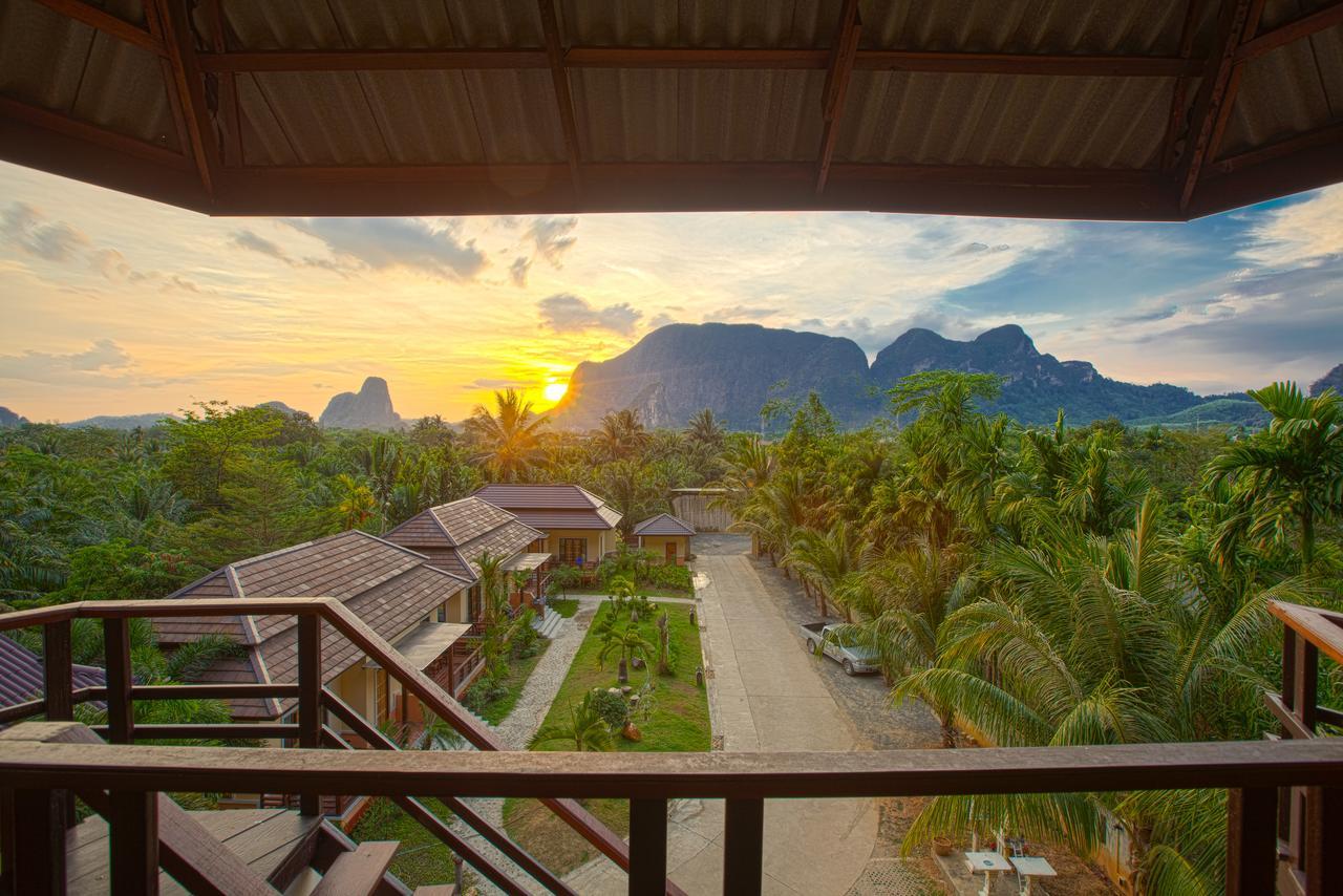 Palms Hill Resort Phang Nga Exterior photo